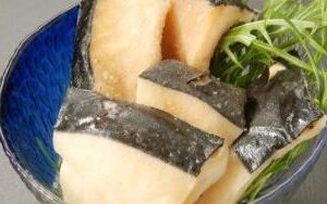 ナガス鯨コロ 熟成釜揚げ 冷凍（500g）｜鯨専門店リアライズ