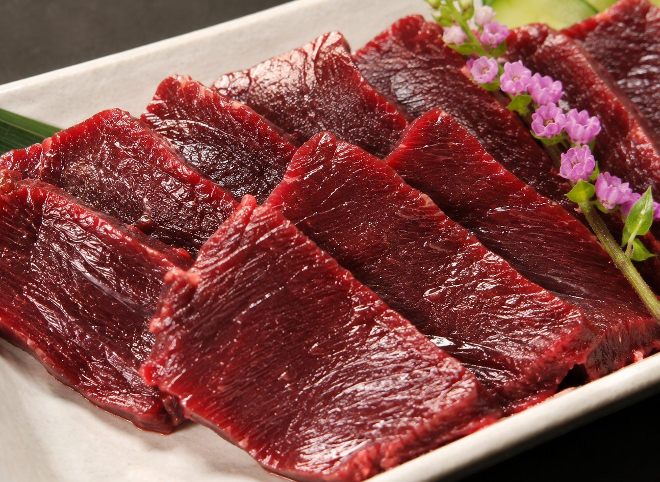 ナガス鯨 赤肉 1級 - くじらしょっぷ🐋